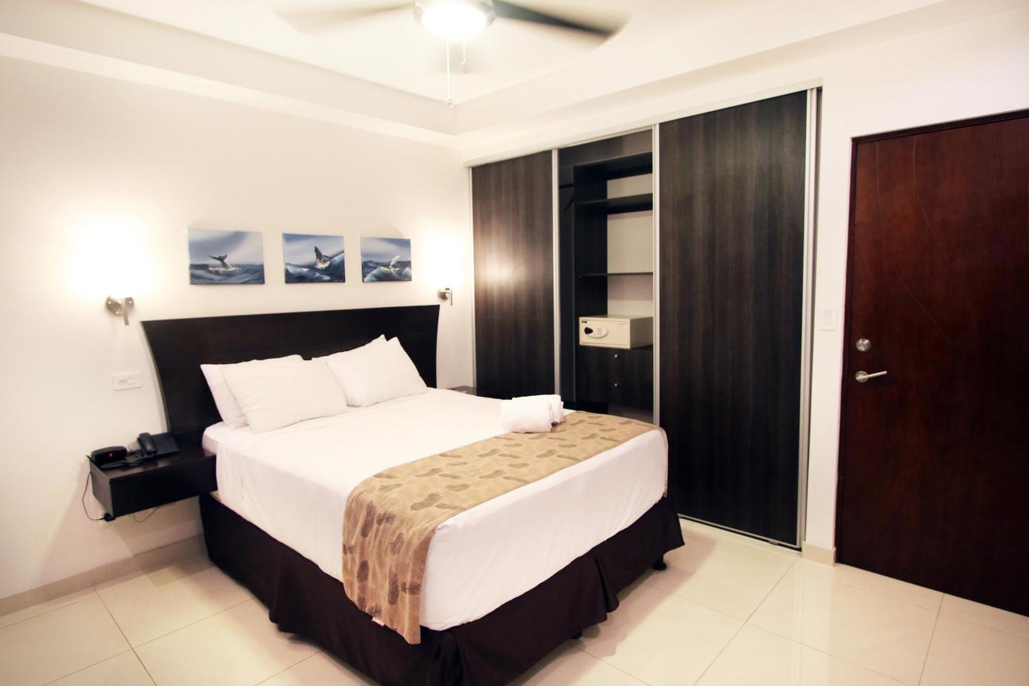 Oceano Boutique Hotel & Bistro Хако Экстерьер фото