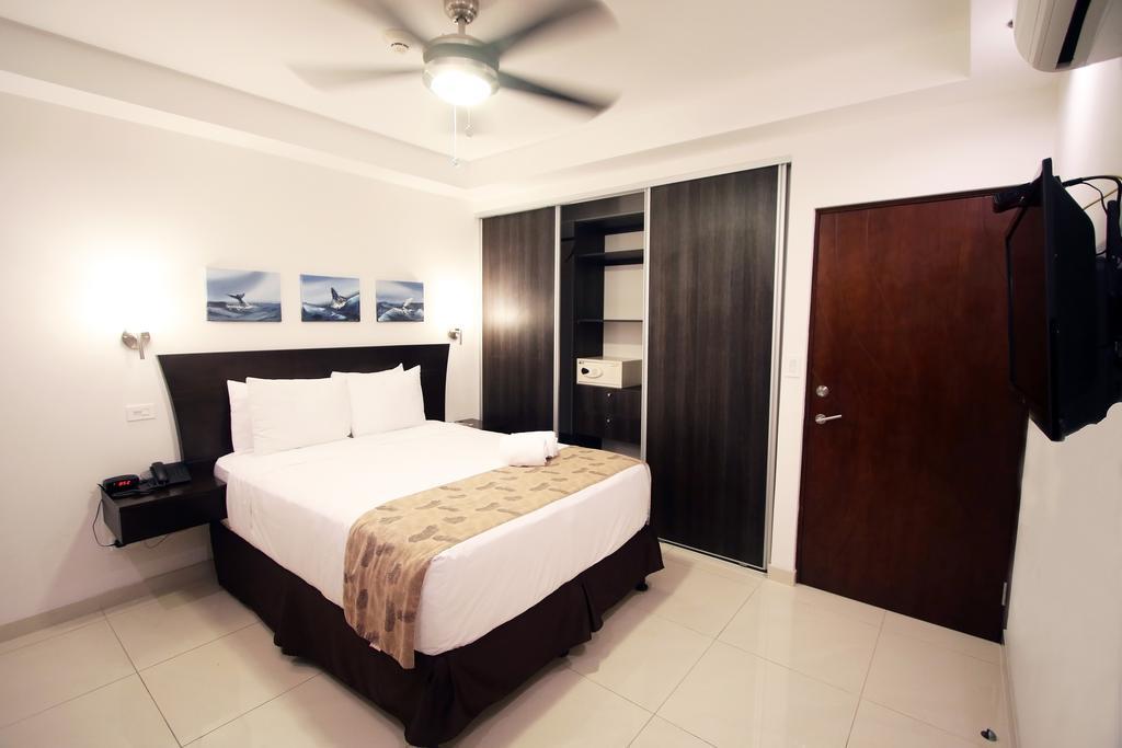 Oceano Boutique Hotel & Bistro Хако Экстерьер фото